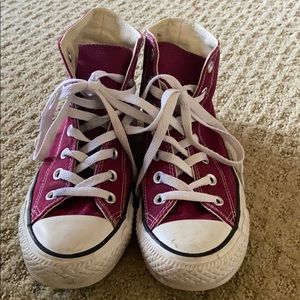 Burgundy High top Converse